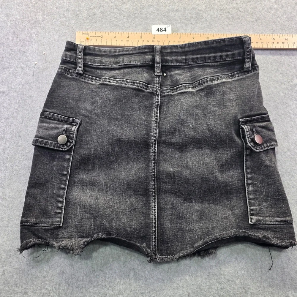 Tinsel Black Denim Cargo Mini Skirt Frayed Raw‎ Hem Size 28 Utility Y2K Style